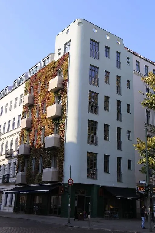 Berlin Base Apartments - Kreuzberg 0*,